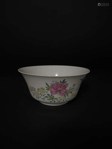 Qianlong Pink Flower Bowl in Qing Dynasty