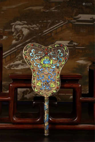 the court style of the Qing Dynasty-pinched silver and gilded fans.