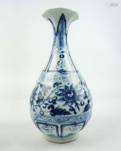 A BLUE&WHITE GLAZE FLOWER VASE