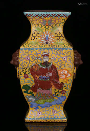 A ZISHA VASE PAINTED WITH FLOWER PATTERN