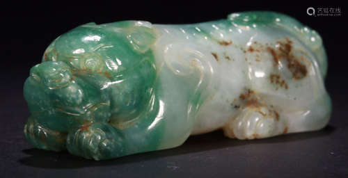 A JADEITE BEAST PENDANT