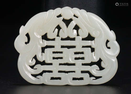 AN OLD HETIAN JADE TABLET CARVED WITH AUSPICIOUS PATTERN