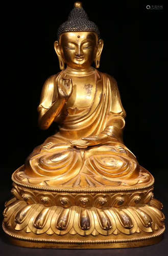 A GILT BRONZE CASTED SAKYAMUNI BUDDHA STATUE