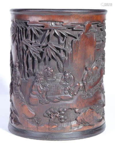 A BAMBOO CARVED FIGURE PATTERN BRUSH POT