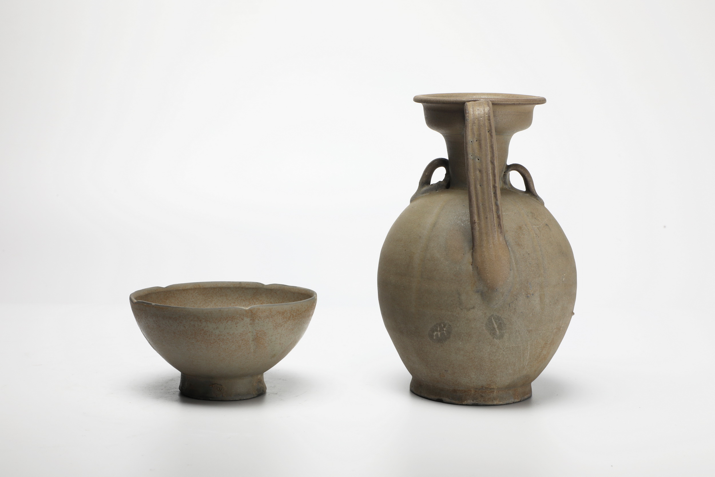 唐代晚期越窑瓷器图片图片