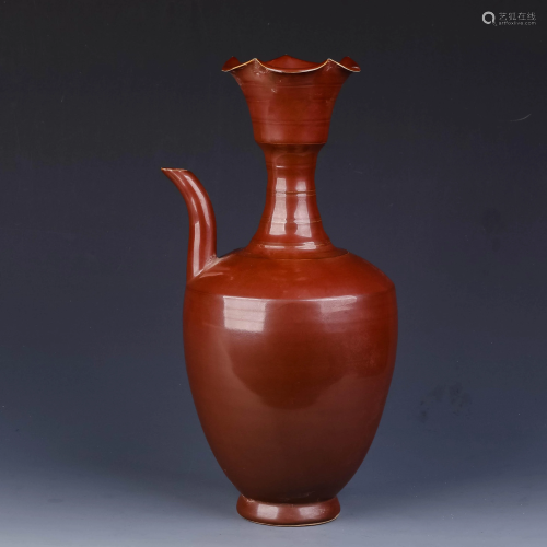 A Chinese Ding Kiln Glazed Porcelain Ewer