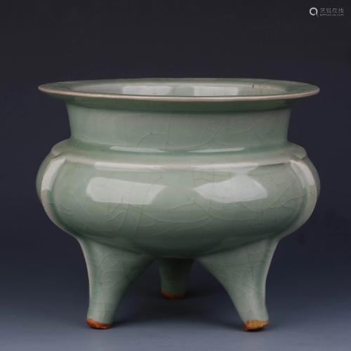 A Chinese Longquan Porcelain Three-legged Censer