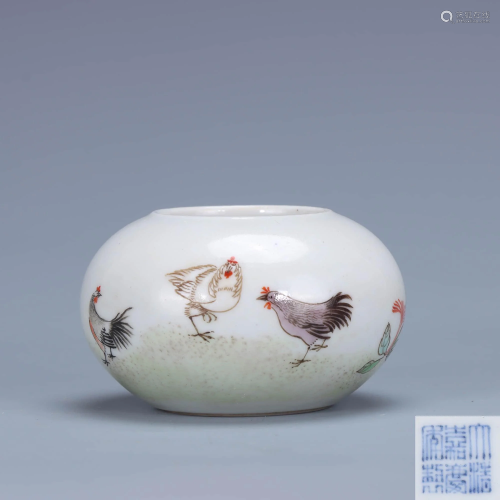 A Chinese Famille Rose Painted Porcelain Water Pot