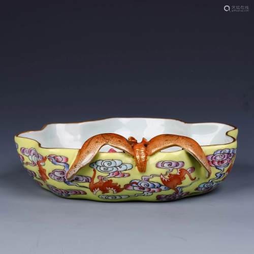 A Chinese Yellow ground Bat Painted Porcelain Washer