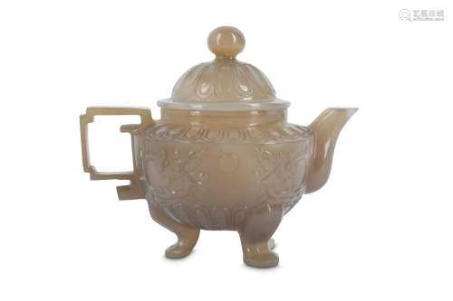 A CHINESE AGATE TEAPOT AND COVER.