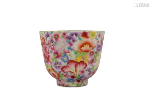 A CHINESE FAMILLE ROSE 'MILLE FLEURS' CUP.