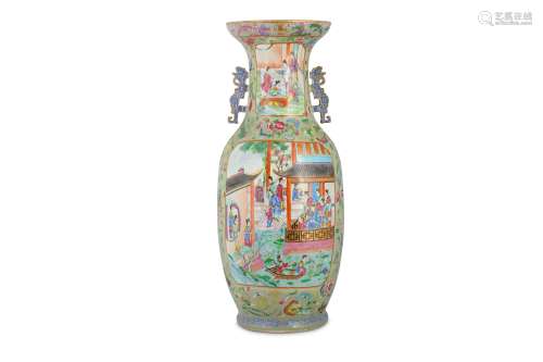 A LARGE CHINESE CANTON FAMILLE ROSE VASE.