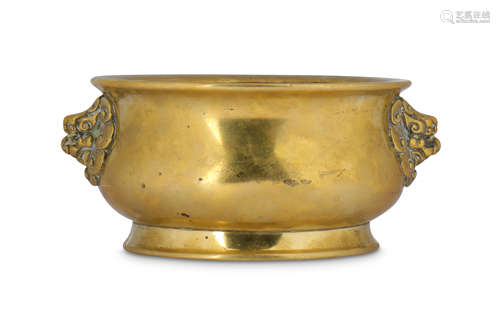 A CHINESE BRONZE INCENSE BURNER.