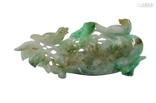 A CHINESE JADEITE MELON AND BIRDS CARVING.