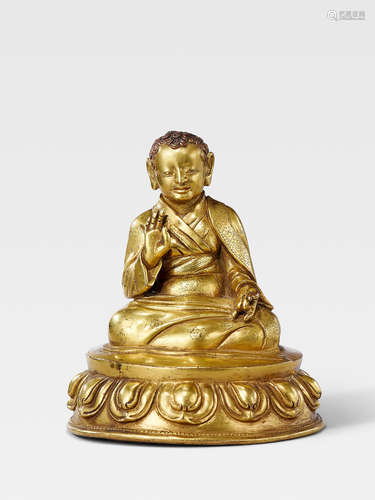 A GILT COPPER ALLOY FIGURE OF THE FOURTH SAKYA TRIZDEN, SONAM TSEMO TIBET, 15TH/16TH CENTURY