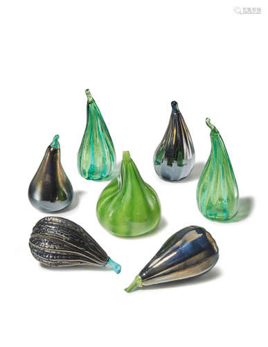 Giuseppe Chiacigh (1895-1967); attributed to Group of Fig Sculptures circa 1935 for Maschio & C., iridized glass largest height 4 1/2in (11.5cm); smallest height 3 1/2in (9cm)