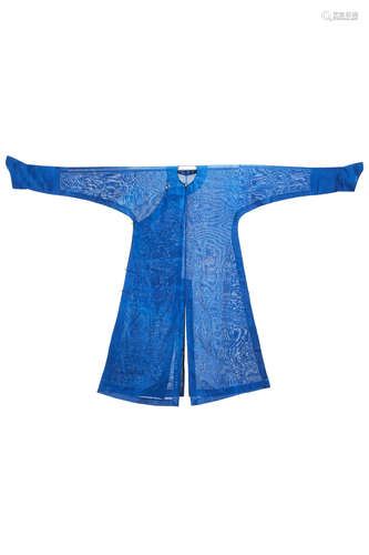 A CHINESE MAN's blue silk Gauze informal robe, Changfu 19th Century