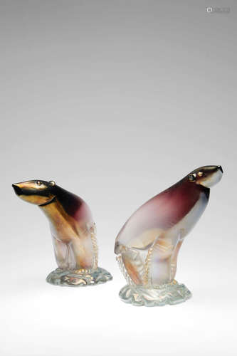 Alfredo Barbini (1912-2007); attributed to Two Polar Bear Sculptures circa 1935 for V.A.M.S.A., iridized glass height 9in (23cm); width 8 1/2in (22cm); height 7 3/4in (19.5cm); width 8 1/2in (22cm)