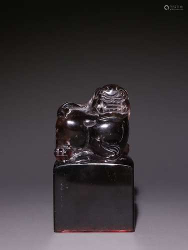 A Chinese Crystal Seal Of Lion Shaping