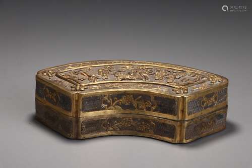 A Chinese Silver Ormolu Figure Story Carving Box With Lid