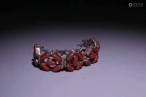 A Chinese Silver Bracelet Embeded Red Coral