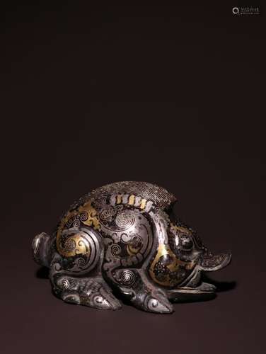 A Chinese Bronze Ware Pig Shaped Ornament Embeded Gold&Silver