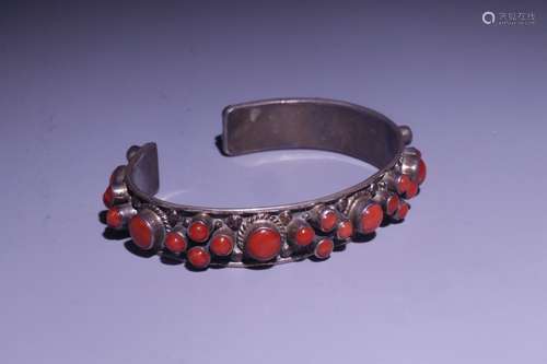 A Chinese Silver Bangle Embeded Red Coral