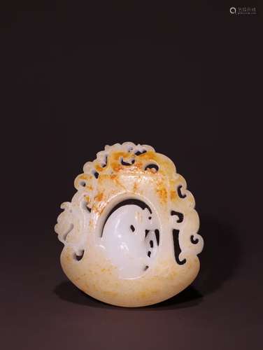 A Chinese Hetian Jade Dragon Carving Pendant