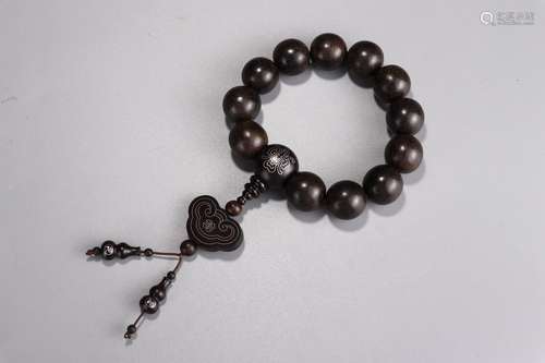 A Chinese Agarwood Bracelet