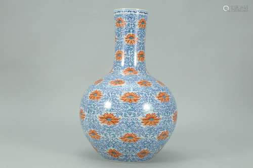 A Chinese Porcelain 