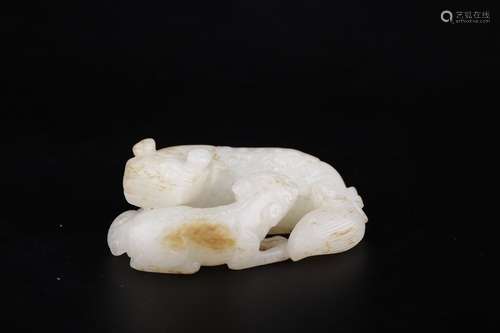 A Chinese Hetian Jade Beast Shaped Pendant