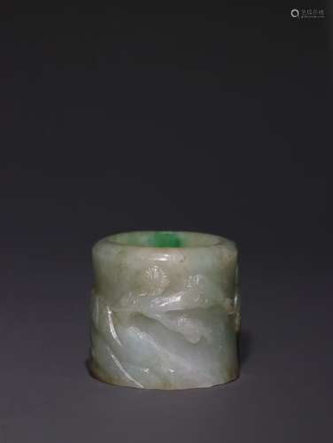 A Chinese Jadeite Thumb Ring