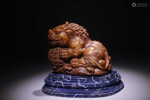 A Chinese Tianhuang Stone Lion Carving Ornament