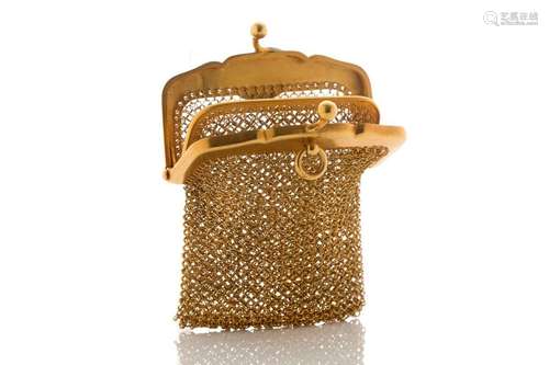 Sac en maille or jaune 18K (750) H.: 6.5cm Pb.: …