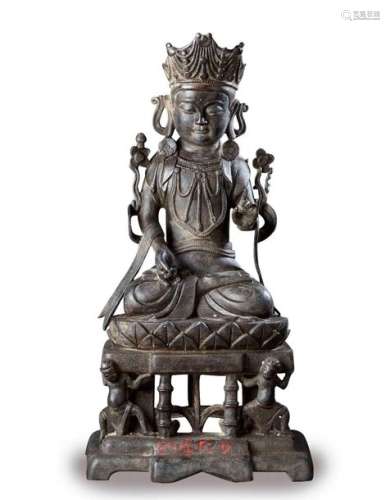 CHINE, XXe siècle Bodhisattva Manjusri couronné…