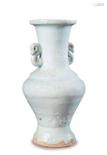 CHINE, époque Yuan (1279 1368) Vase Hu à col é…