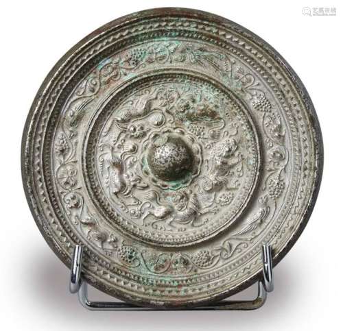 CHINE, dynastie Tang (618 907) Miroir circulaire …
