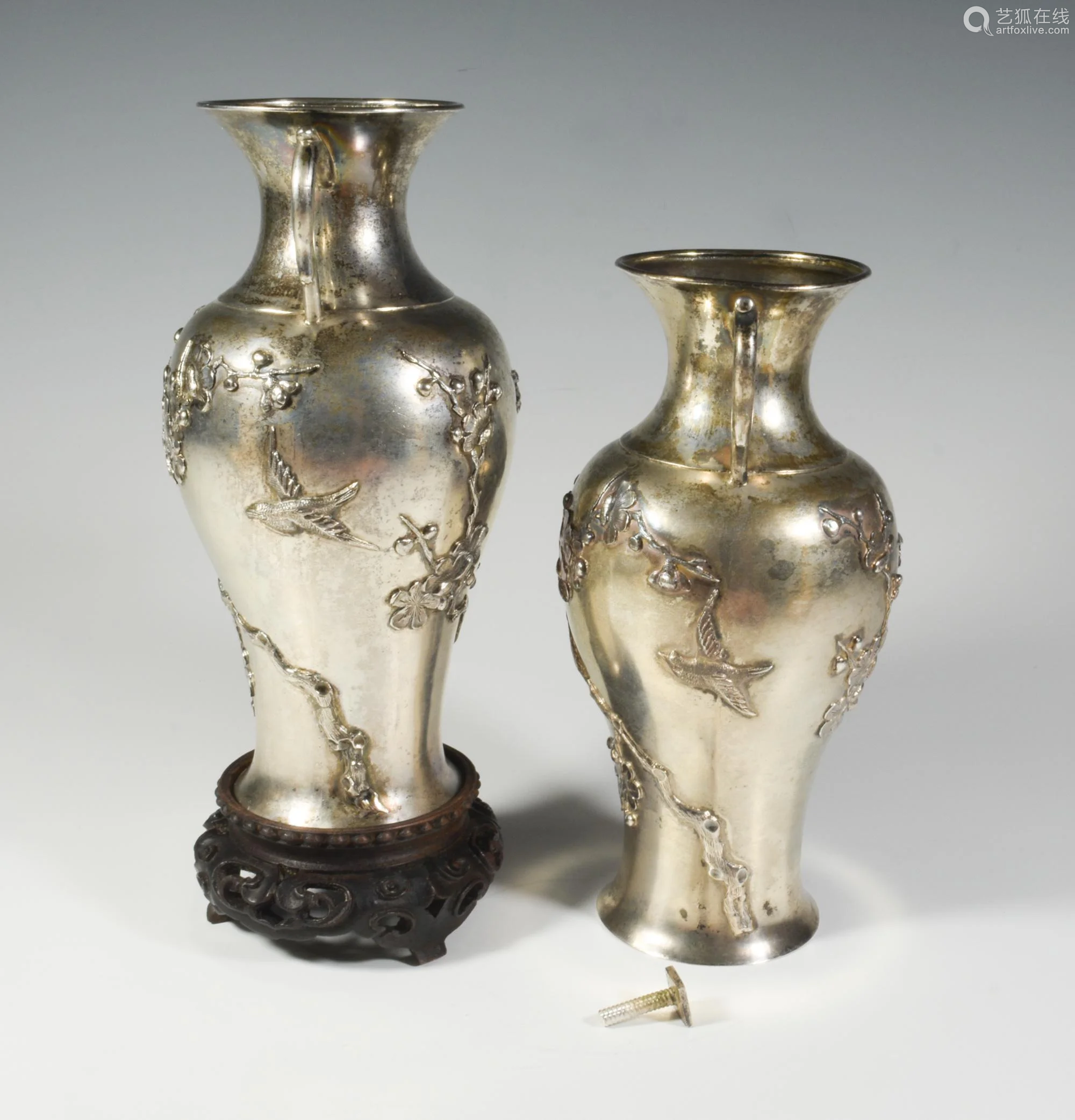 Ning Zhao Ji, 2 Export Silver Vases－【Deal Price Picture】