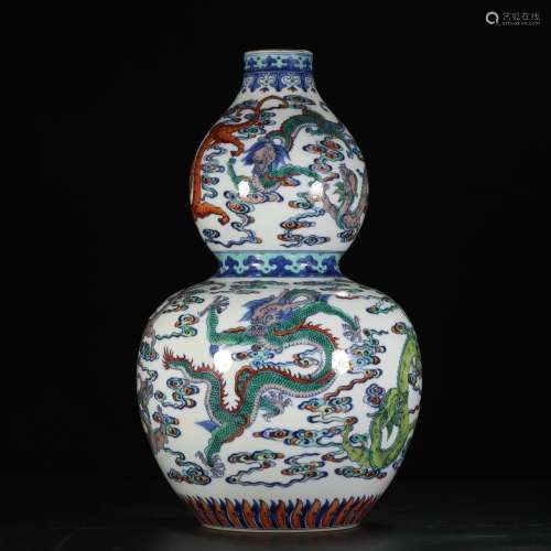 a chinese doucai porcelain gourd vase,yongzheng period