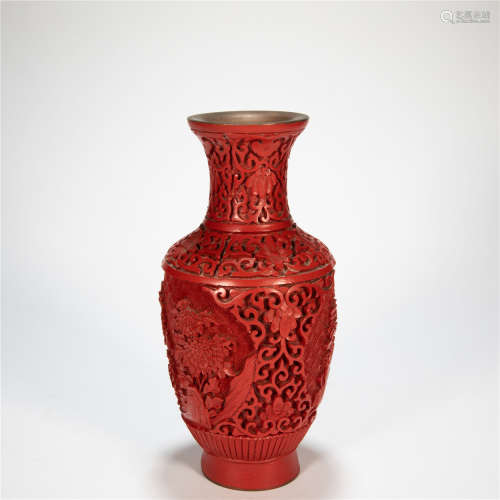 CHINESE PURE RED VASE WITH PATTERN CARVING