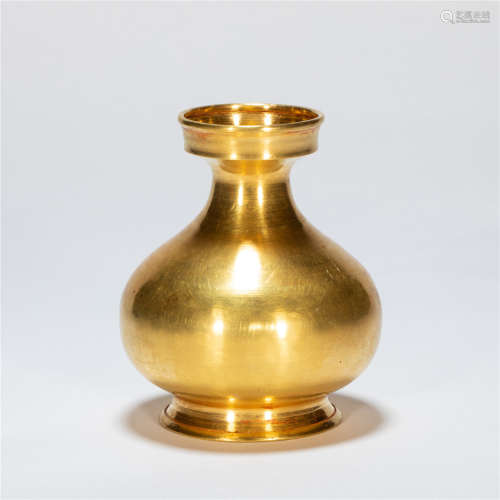 CHINESE PURE GOLD VASE