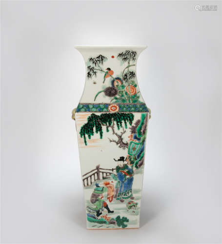 CHINESE SQUARE BOTTLE WITH FIGURE PAINTS