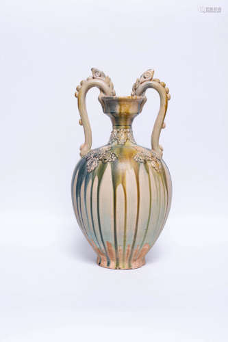 Chinese Exquisite Tricolor Porcelain Bottle