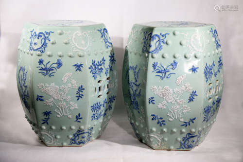 Chinese Green Glaze Blue And White Flower Pattern Porcelain Vessel
