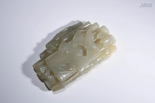 A CHINESE WHITE JADE PENDANT ORNAMENT