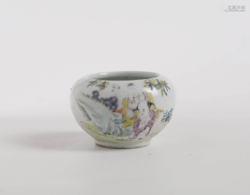 A CHINESE LIGHT COLORFUL PORCELAIN WATE…