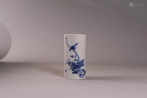 A CHINESE BLUE AND WHITE FLOWER&BIRD PATTER…