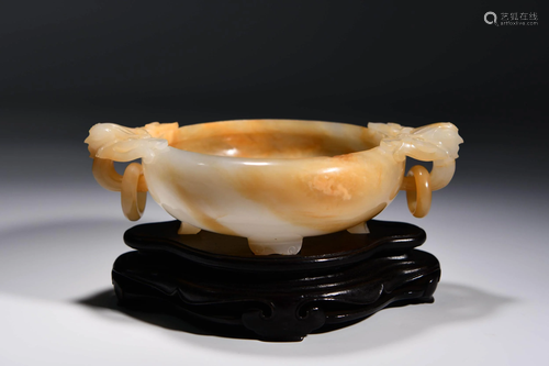 A CHINESE WHITE JADE BRUSH WASHER