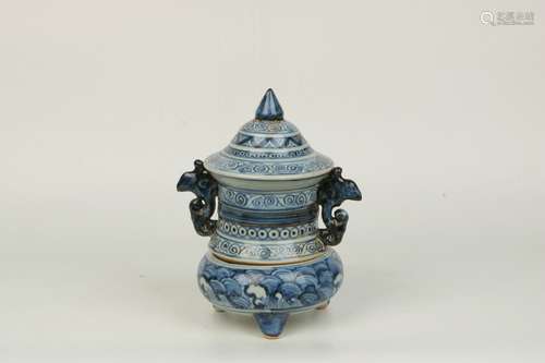 a chinese blue and white porcelain incense burner