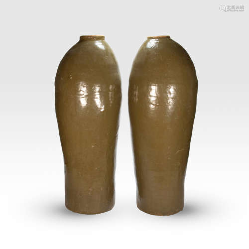 A PAIR OF CYLINDER WAYAO VASES